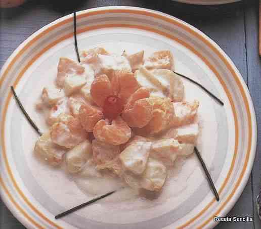 Ensalada de frutas y queso